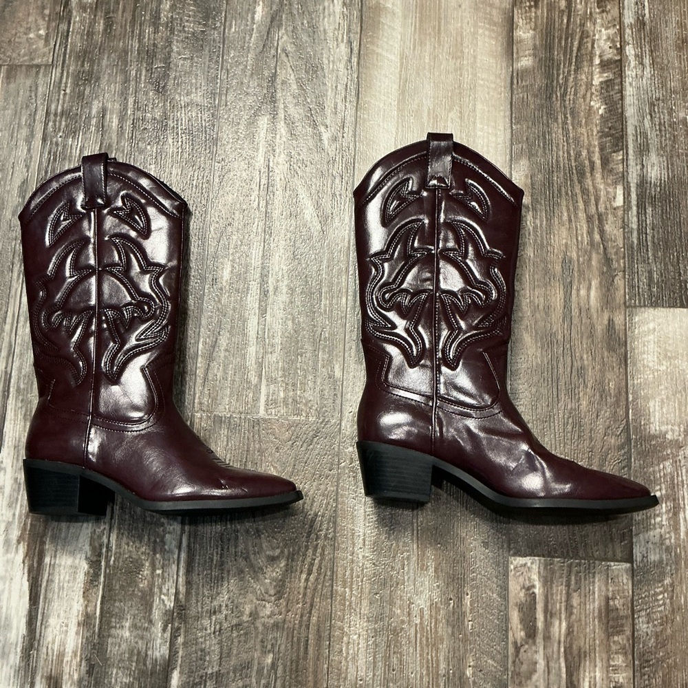 stradivarius Women's Dark Burgandy Brown Western Embroidered Boots Size 7.5 - Picture 9 of 16